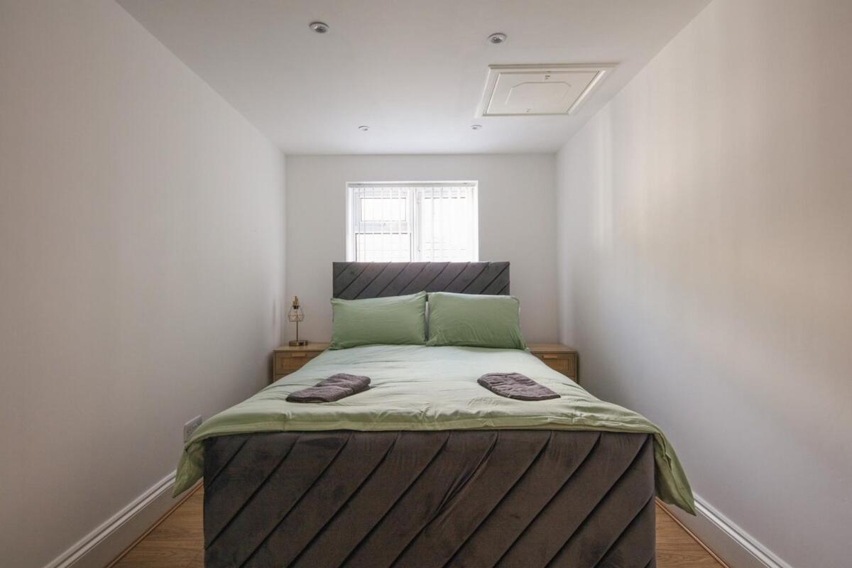 Spacious 3 Bedroom Home With Ps5 And Pool Table Near O2 Arena Canary Wharf And Elizabeth Line To Central London Eksteriør bilde